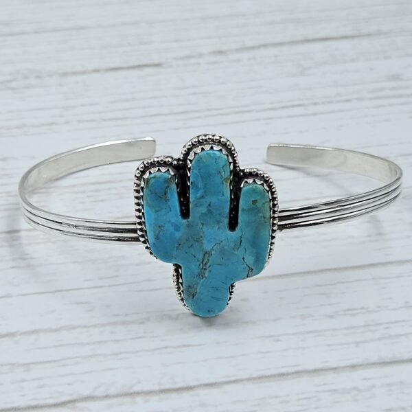 Cactus Carved Mohave Turquoise 925 Silver Bangle (REXT38-105)