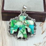 Eagle Carved Peacock Dahlia Turquoise 925 Sterling Silver Pendant (RS113-318)