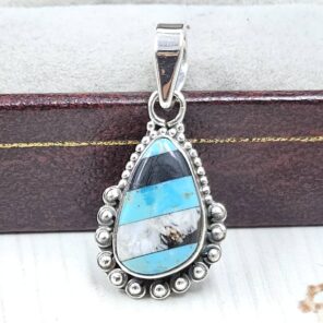White Buffalo Mohave Turquoise 0.75" 925 Sterling Silver Pendant (REXT115-194)