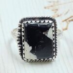 White Buffalo Turquoise Size US 9 925 Sterling Silver Ring (REXT45-274)