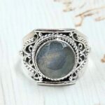Labradorite 925 Sterling Silver Ring (REXT107-6)