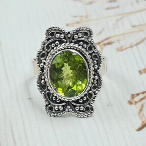 Peridot 925 Sterling Silver Ring  (REXT108-1)