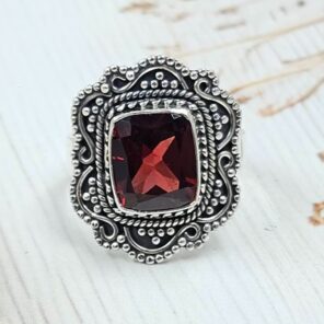 Garnet 925 Sterling Silver Ring  (REXT113-4)