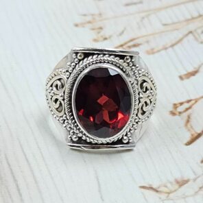 Garnet 925 Sterling Silver Ring (REXT113-5)