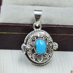 Kingman Turquoise 925 Sterling Silver Poison Box Pendant (REXT124-26)