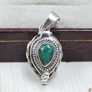 Emerald 925 Sterling Silver Poison Box Pendant (REXT124-27)