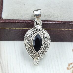 Black Onyx 925 Sterling Silver Poison Box Pendant (REXT124-15)