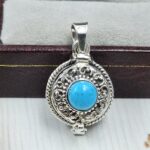 Kingman Turquoise 925 Sterling Silver Poison Box Pendant (REXT124-13)