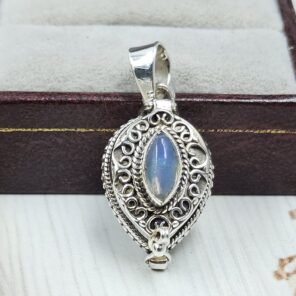Ethiopian Opal 925 Sterling Silver Poison Box Pendant (REXT124-18)