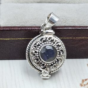 Labradorite 925 Sterling Silver Poison Box Pendant (REXT124-8)