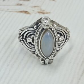 Ethiopian Opal 925 Sterling Silver Poision Box Ring (REXT125-35)