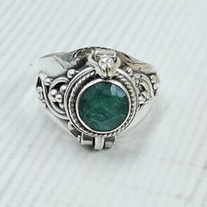 Emerald 925 Sterling Silver Poision Box Ring (REXT125-43)