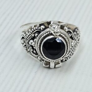 Black Onyx 925 Sterling Silver Poision Box Ring (REXT125-55)