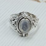 Rainbow Moonstone 925 Sterling Silver Poision Box Ring (REXT125-31)
