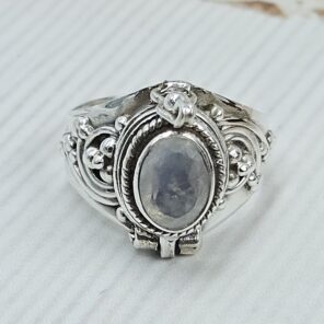 Rainbow Moonstone 925 Sterling Silver Poision Box Ring (REXT125-31)