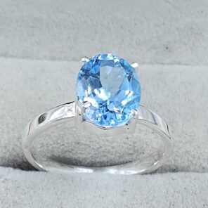 Blue Topaz 925 Sterling Silver Ring (REXT126-14)