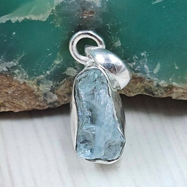 Raw Aquamarine 0.75" 925 Sterling Silver Pendant (REXT130-33)