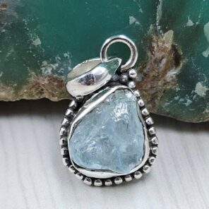 Raw Aquamarine 0.75" 925 Sterling Silver Pendant (REXT130-16)