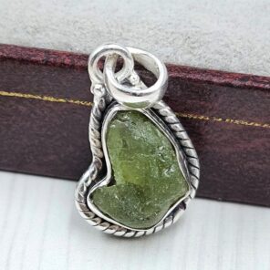 Raw Green Tourmaline 0.75" 925 Sterling Silver Pendant (REXT130-26)