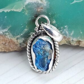 Raw Apatite 0.75" 925 Sterling Silver Pendant (REXT130-35)