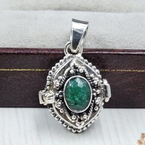 Emerald 925 Sterling Silver Poison Box Pendant (REXT124-35)