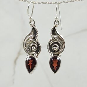 Garnet 1.25" 925 Sterling Silver Earrings (REXT55-222)