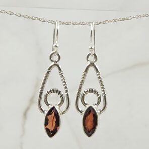 Garnet 1.25" 925 Sterling Silver Earrings (REXT55-213)