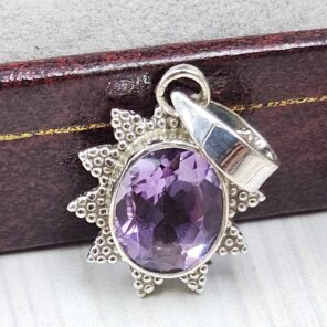 Amethyst 0.75" 925 Sterling Silver Pendant (RS8-472)