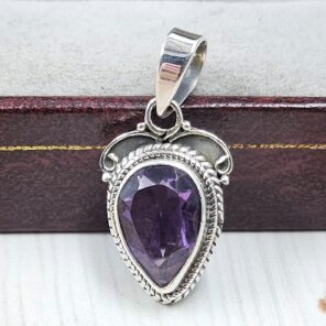 Amethyst 0.75" 925 Sterling Silver Pendant (RS8-485)
