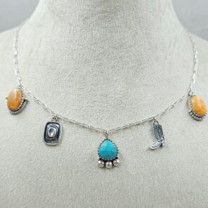 Kingman Turquoise & Pink Queen Conch Southwest Charm Necklace (RS78-124)