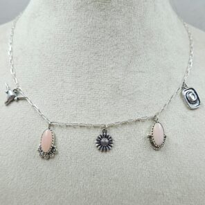 Pink Queen Conch Southwest Charm Necklace (RS78-127)