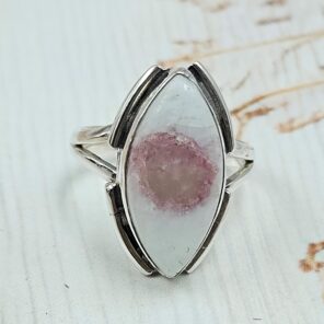 Cinnabar Size US 7 925 Sterling Silver Ring (RS23-148)