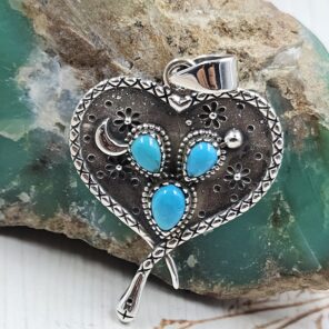 Kingman Turquoise 1.5" Southwest 925 Sterling Silver Pendant (REXT119-63)