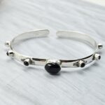 Black Onyx 925 Sterling Silver Bangle (REXT8-122)