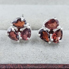 Garnet 925 Sterling Silver Stud Earring (REXT104-30)
