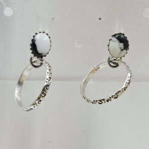 White Buffalo Turquoise 925 Sterling Silver Hoop Earring (REXT87-177)