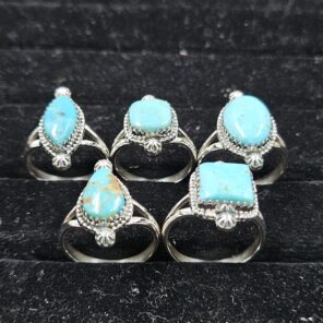 5 PCS Bulk Lot Mohave Turquoise 925 Sterling Silver Rings (REXT148-35)