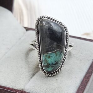 Black Jack Turquoise Size US 8 925 Sterling Silver Ring (RS42-214)