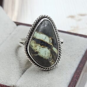 Black Jack Turquoise Size US 8 925 Sterling Silver Ring (RS42-211)