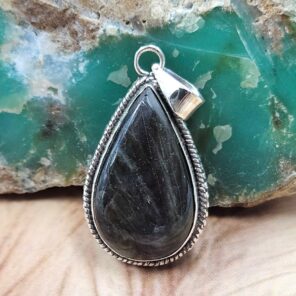 Purple Labradorite 1.75" 925 Sterling Silver Pendant (REXT51-274)