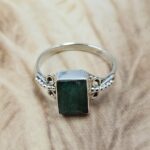 Dainty Emerald 925 Sterling Silver Ring (RS107-185)