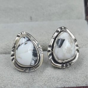 White Buffalo Turquoise 925 Sterling Silver Stud Earring (REXT160-10)