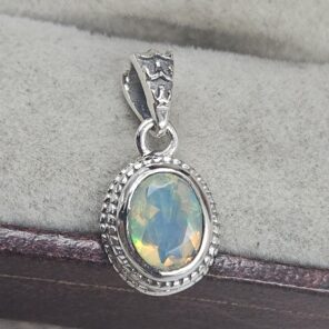 Ethiopian Opal 925 Sterling Silver Cut Pendant (REXT159-28)