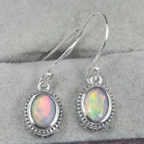Ethiopian Opal 925 Sterling Silver Cut Earring (REXT159-31)