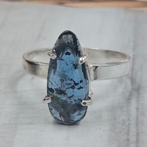 Moss Teal Kyanite Size US 10 925 Sterling Silver Prong Ring (REXT49-392)