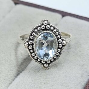 Blue Topaz 925 Sterling Silver Ring (REXT157-44)
