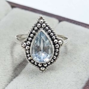 Blue Topaz 925 Sterling Silver Ring (REXT157-45)