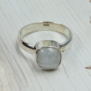 Rainbow Moonstone 925 Sterling Silver Ring (RS55-321)