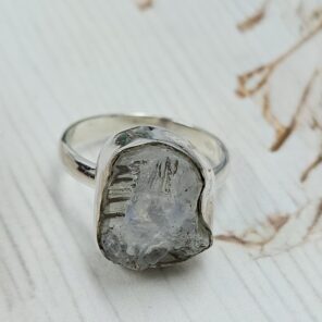 Raw Rainbow Moonstone Size US 7 925 Sterling Silver Ring (REXT112-208)