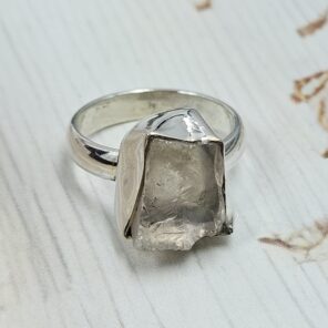 Raw Rainbow Moonstone Size US 7 925 Sterling Silver Ring (REXT112-206)